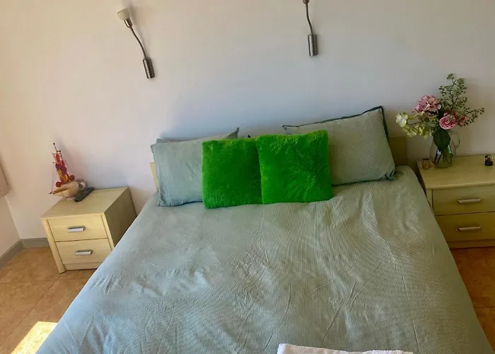 아파트 Gorgeous, 1 Bed Apt, Sea Views. *