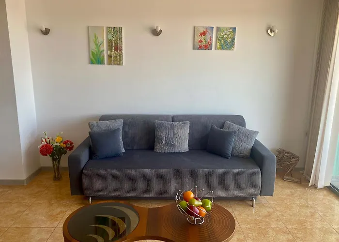 Gorgeous, 1 Bed Apt, Sea Views. 아파트