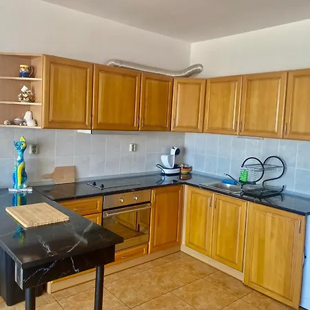 アパート Gorgeous, 1 Bed Apt, Sea Views.